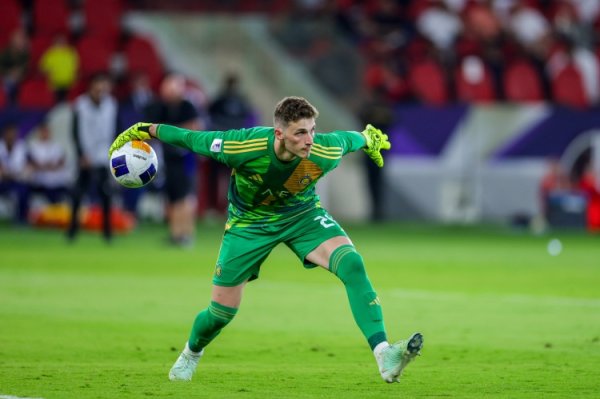 意媒：热那亚但愿冬季引进巴西国门本托，利雅得得手舒心放东说念主